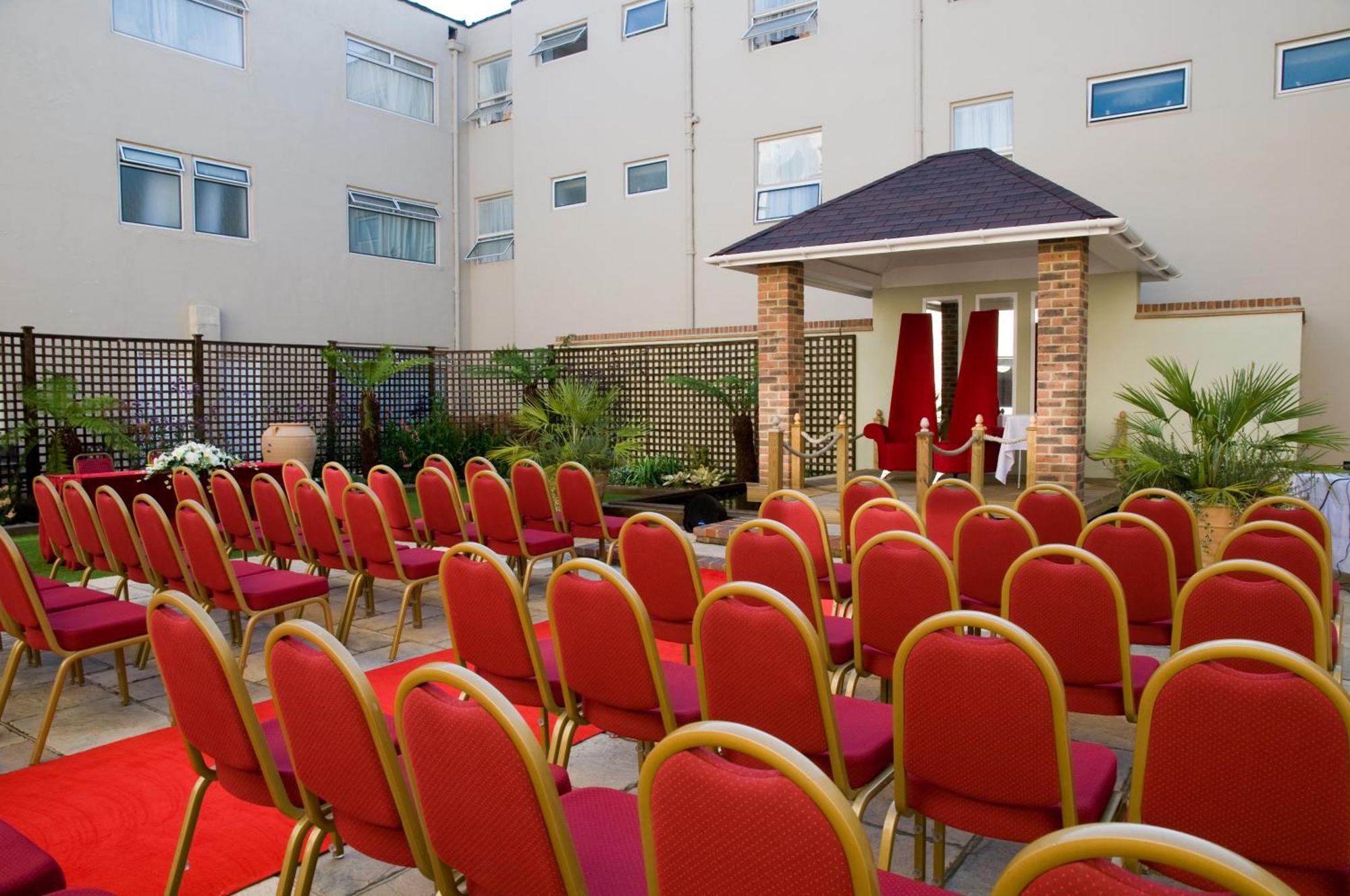 King Charles Hotel Gillingham  Kültér fotó