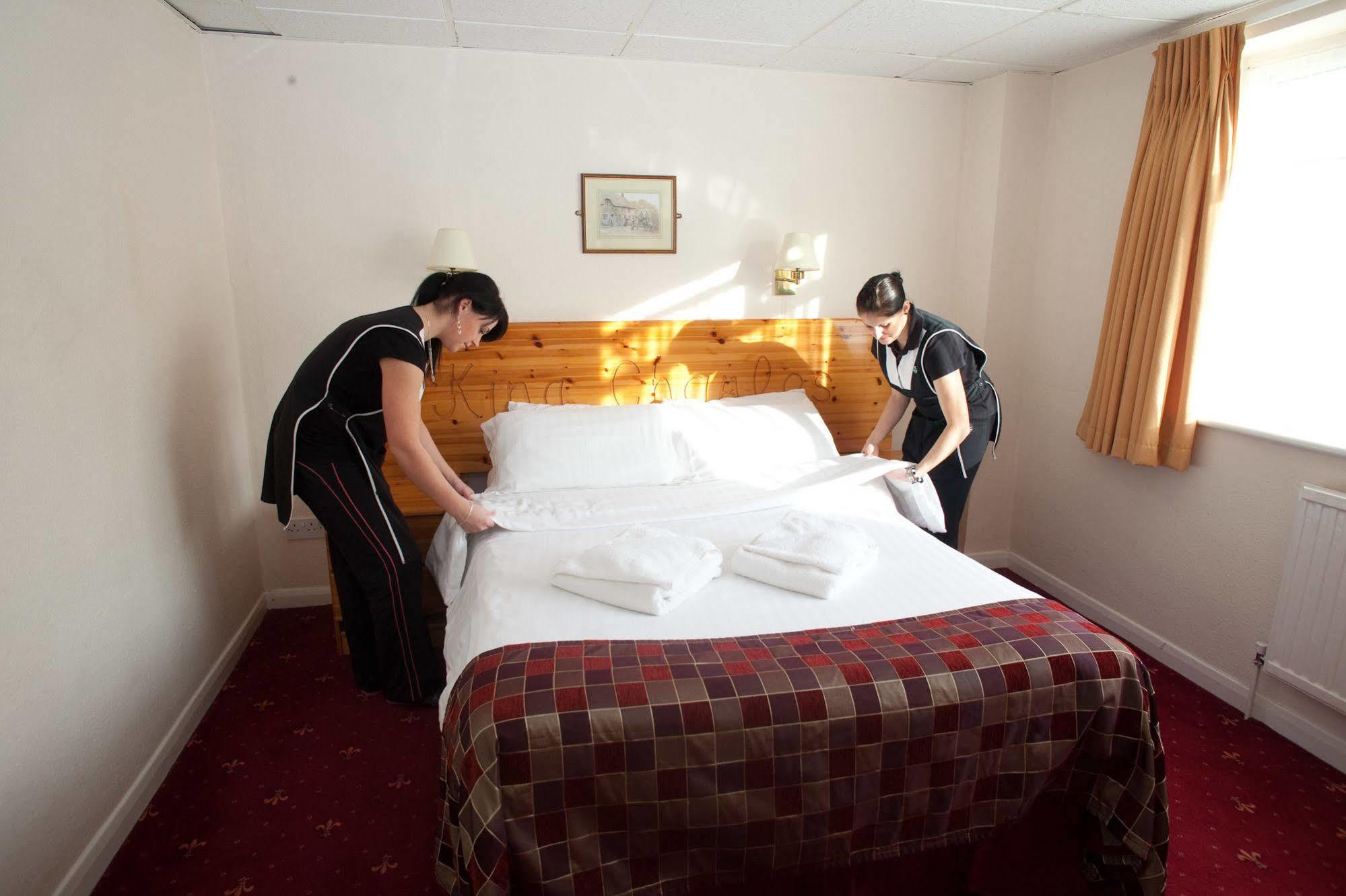 King Charles Hotel Gillingham  Kültér fotó