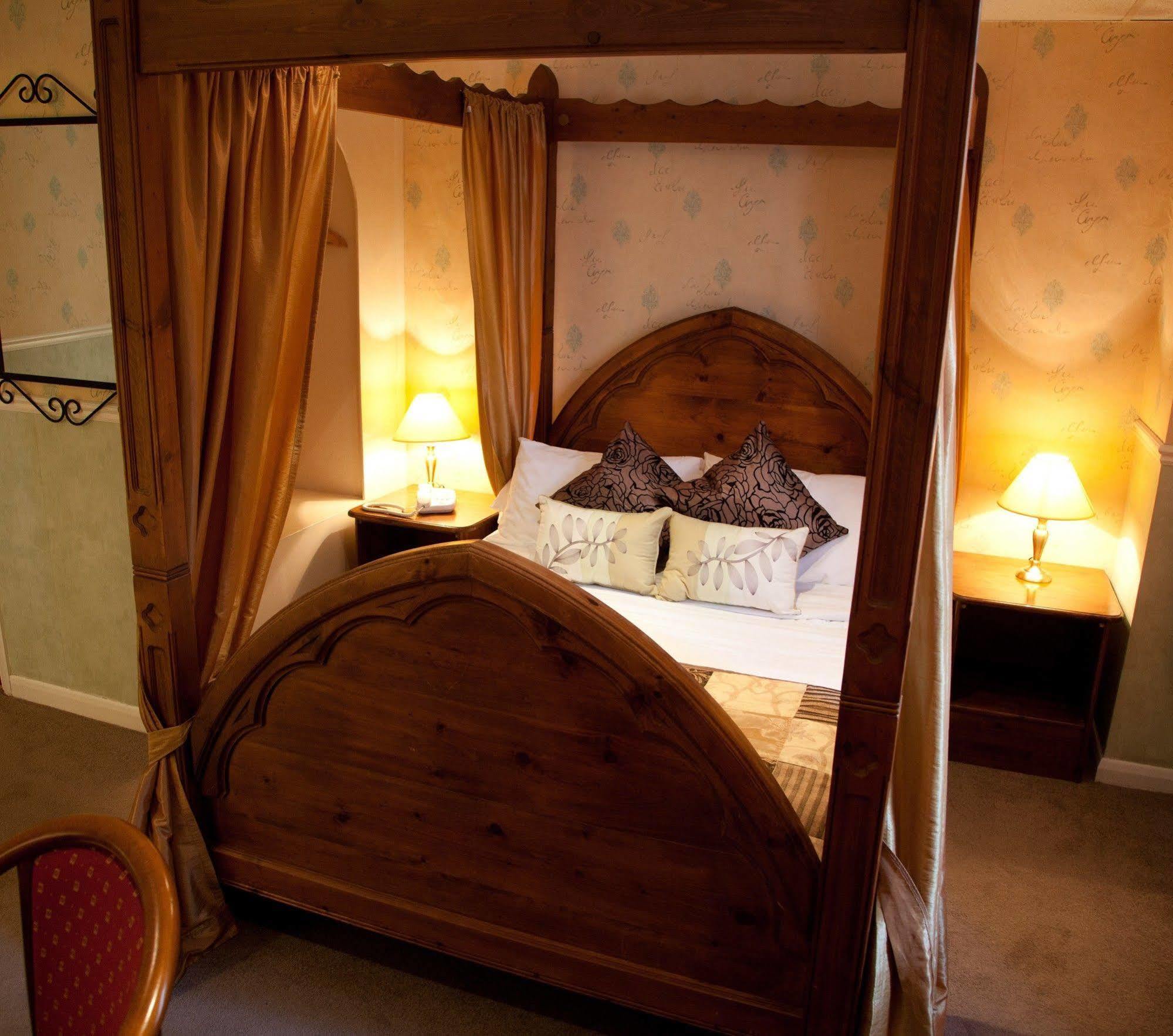 King Charles Hotel Gillingham  Kültér fotó