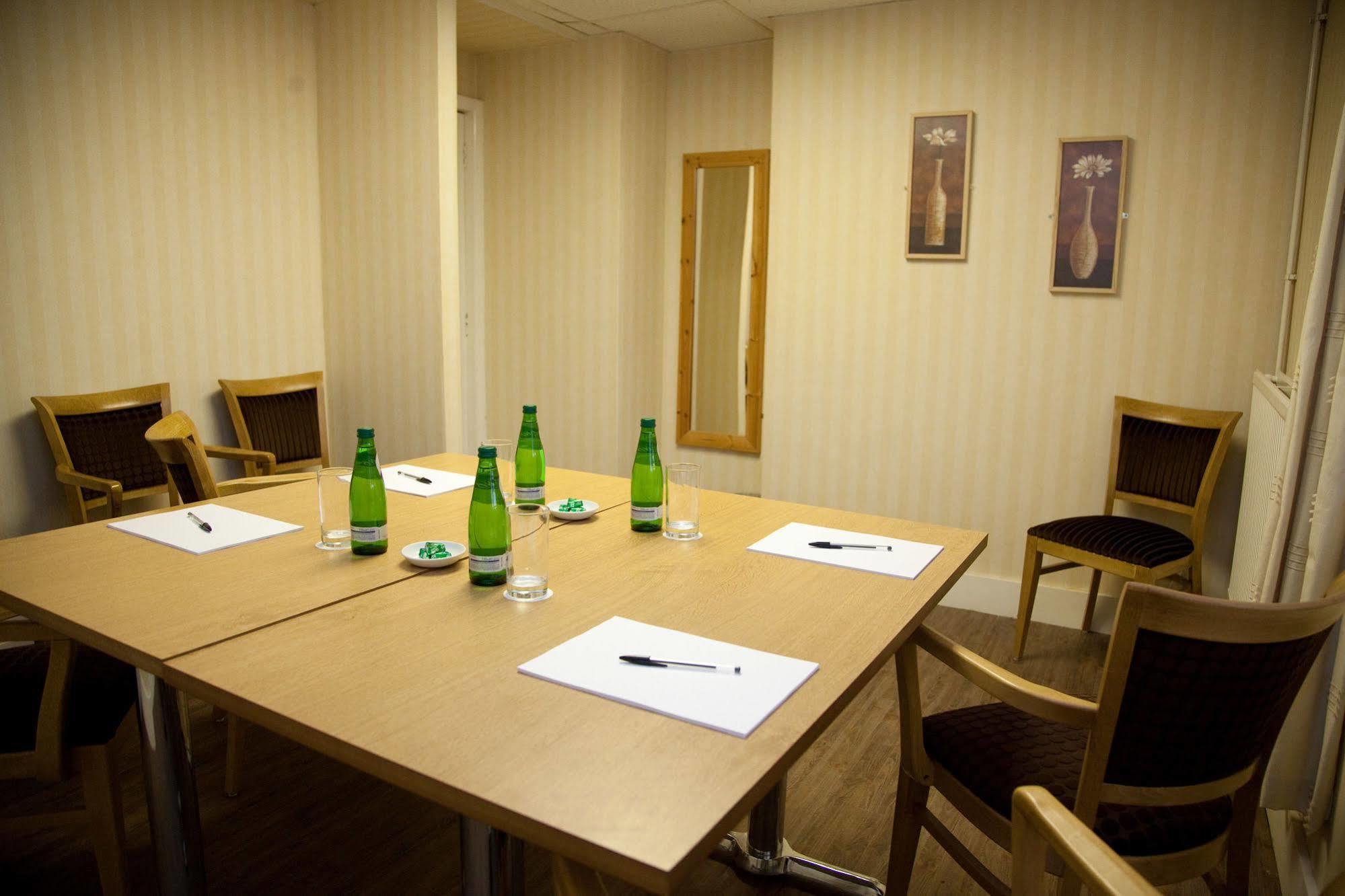 King Charles Hotel Gillingham  Kültér fotó