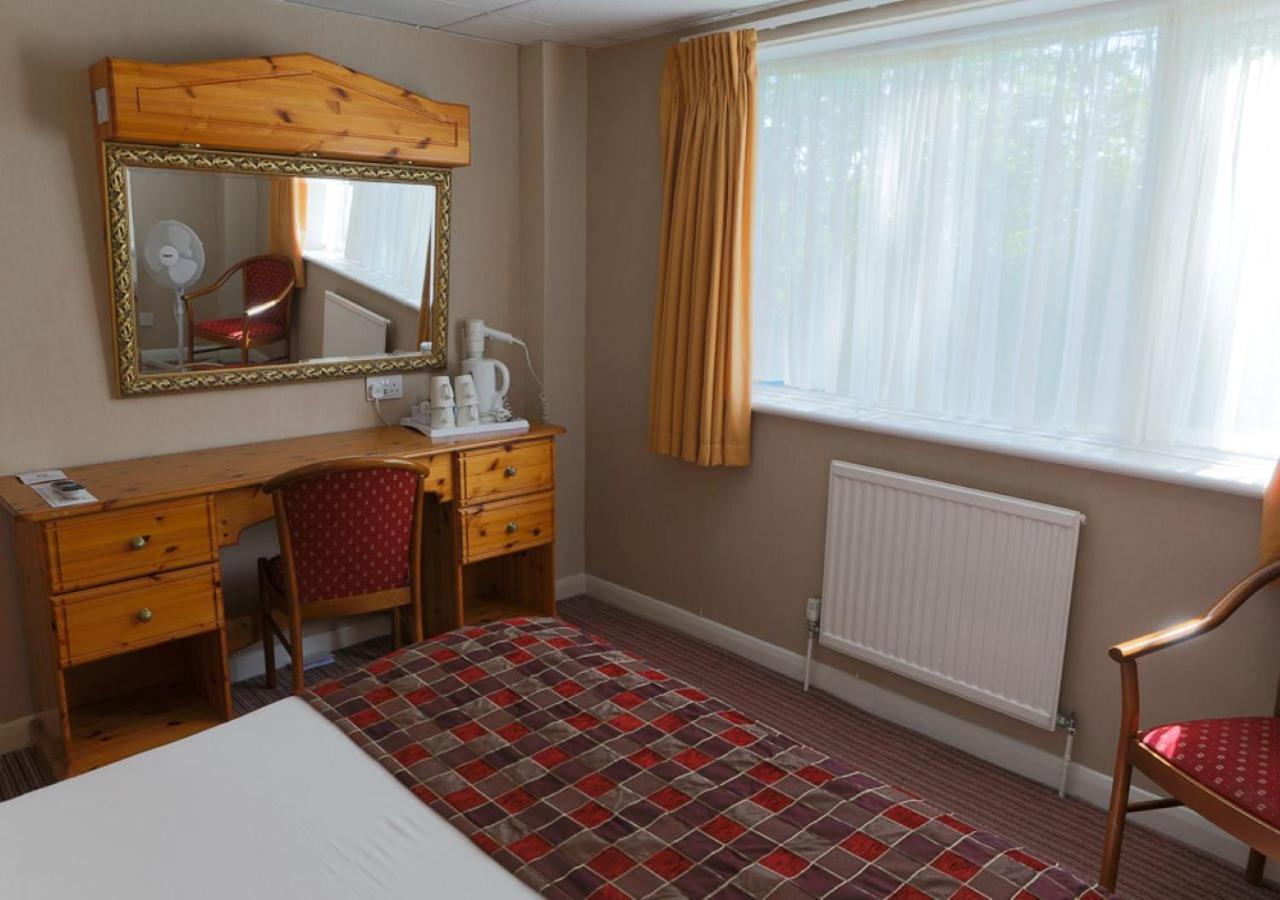 King Charles Hotel Gillingham  Kültér fotó